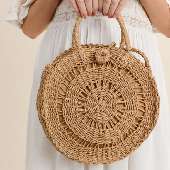 Rattan Boho-Woven circular Bag - Picture 2 of 3